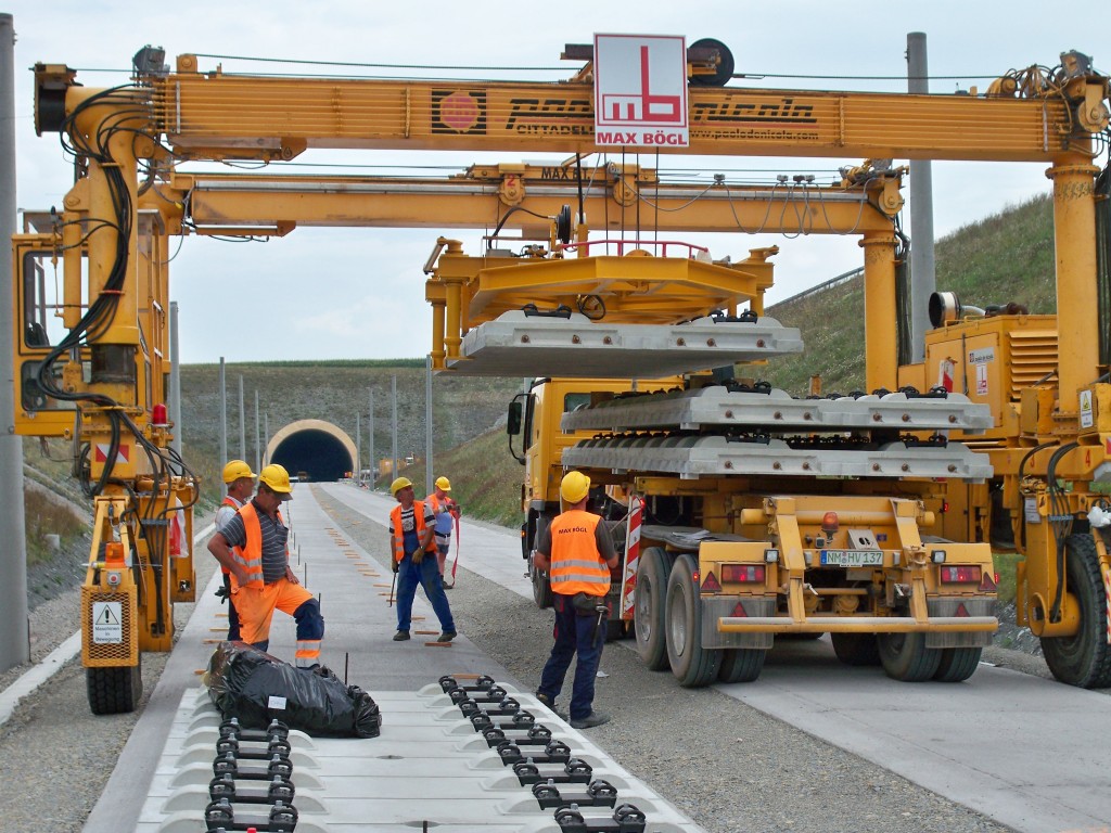 %7B!MEDIA:%7B%7Bid%7D%7D%7Cmore.title_de!%7D